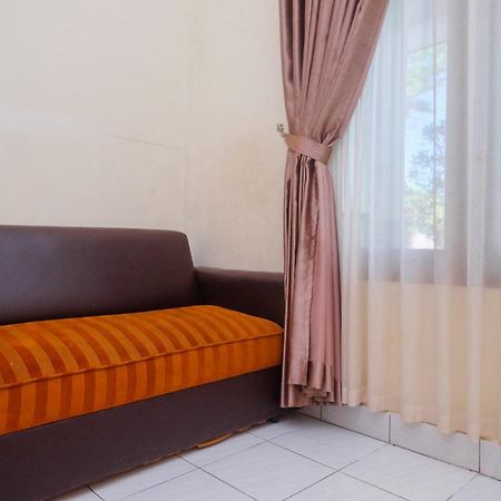 Reddoorz Syariah Near Alun Alun Wonosari Hotel Eksteriør billede