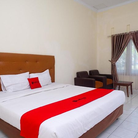 Reddoorz Syariah Near Alun Alun Wonosari Hotel Eksteriør billede