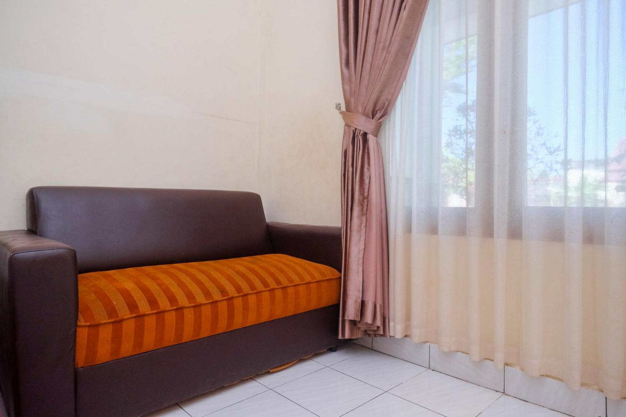 Reddoorz Syariah Near Alun Alun Wonosari Hotel Eksteriør billede