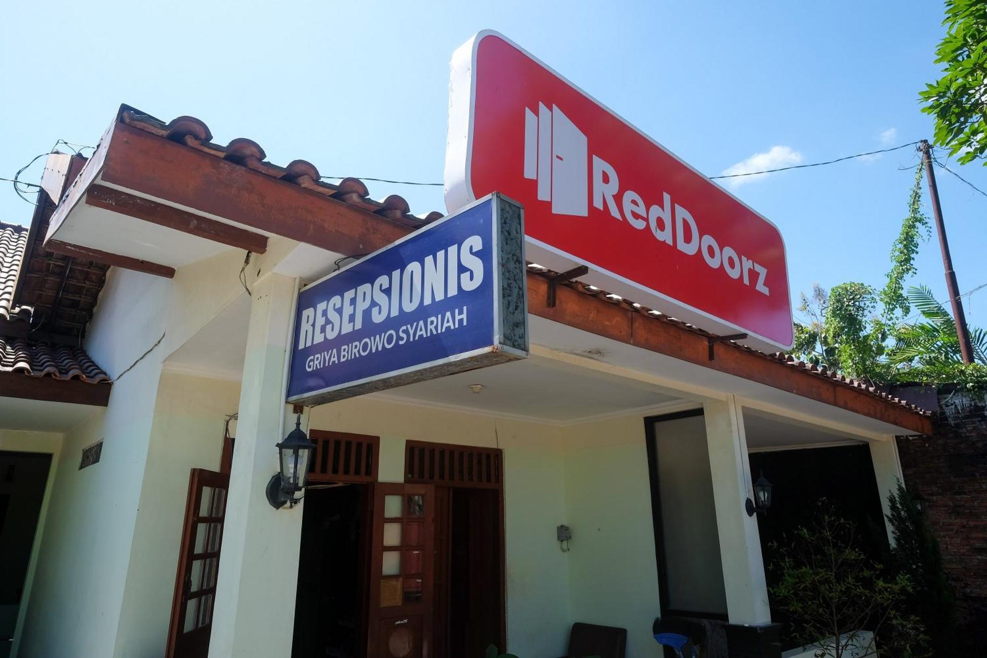 Reddoorz Syariah Near Alun Alun Wonosari Hotel Eksteriør billede