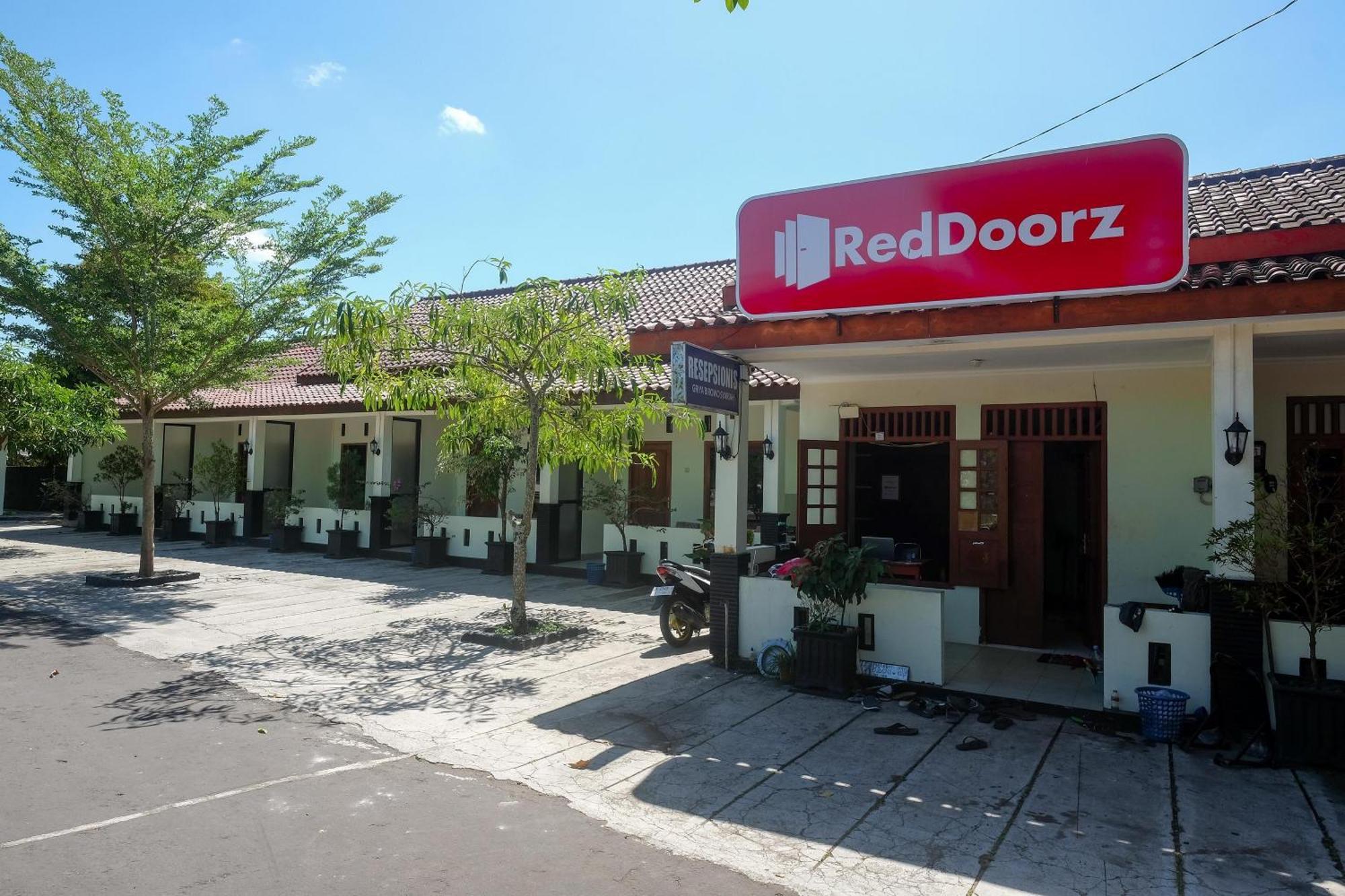 Reddoorz Syariah Near Alun Alun Wonosari Hotel Eksteriør billede