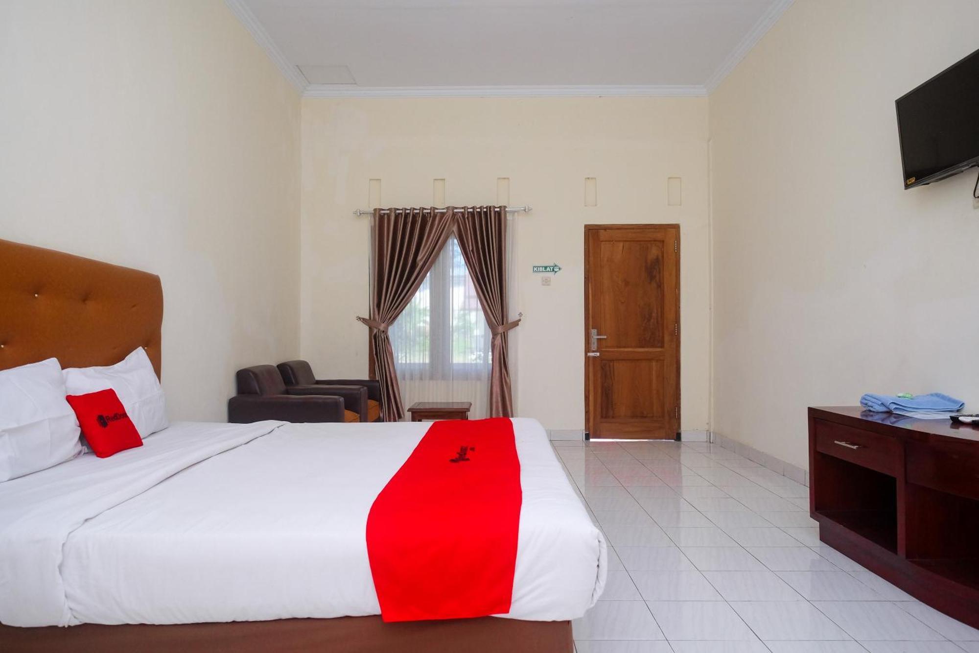 Reddoorz Syariah Near Alun Alun Wonosari Hotel Eksteriør billede