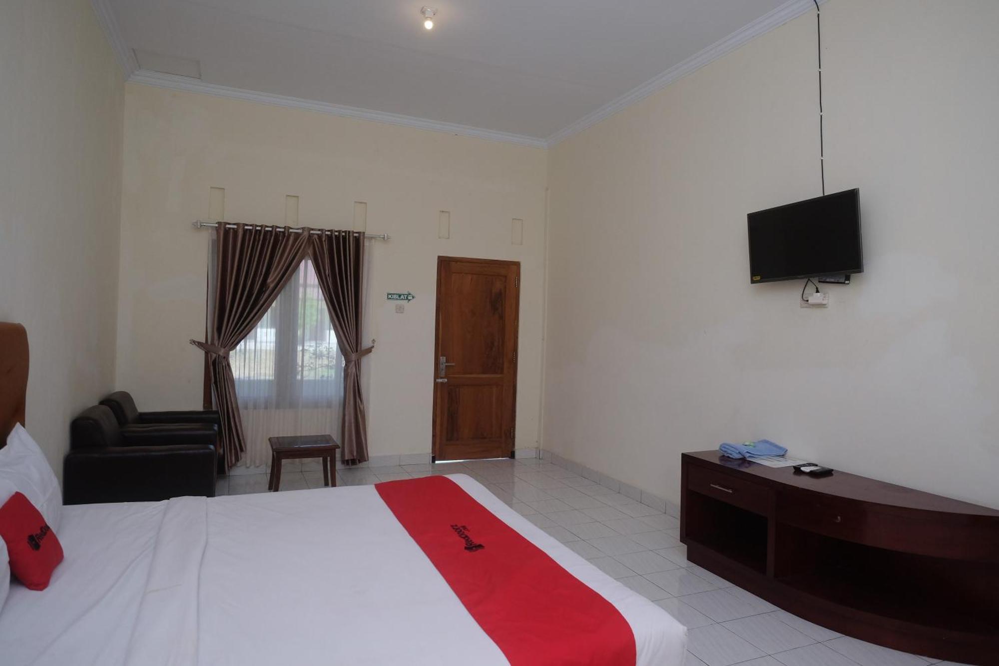 Reddoorz Syariah Near Alun Alun Wonosari Hotel Eksteriør billede