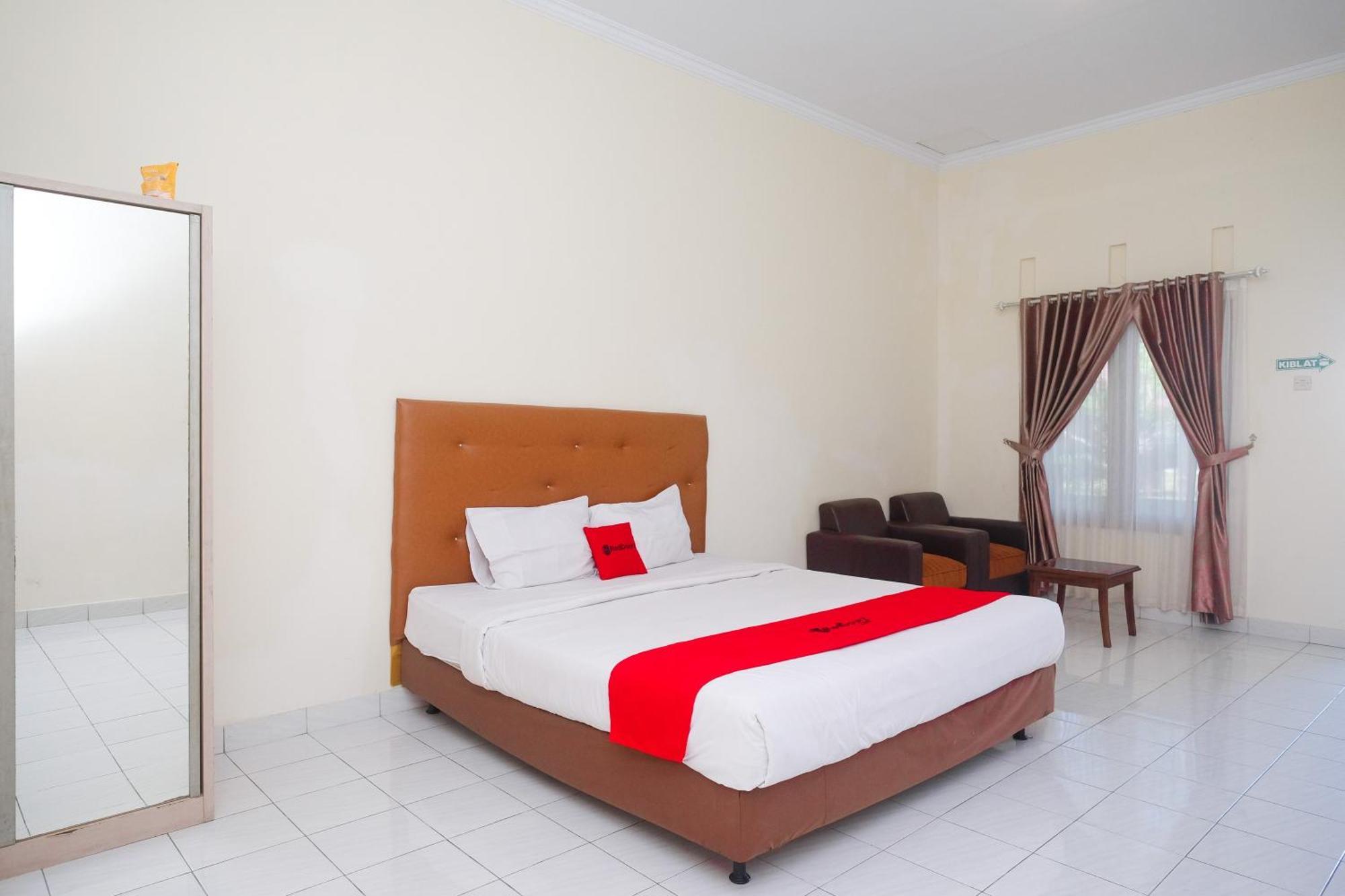 Reddoorz Syariah Near Alun Alun Wonosari Hotel Eksteriør billede
