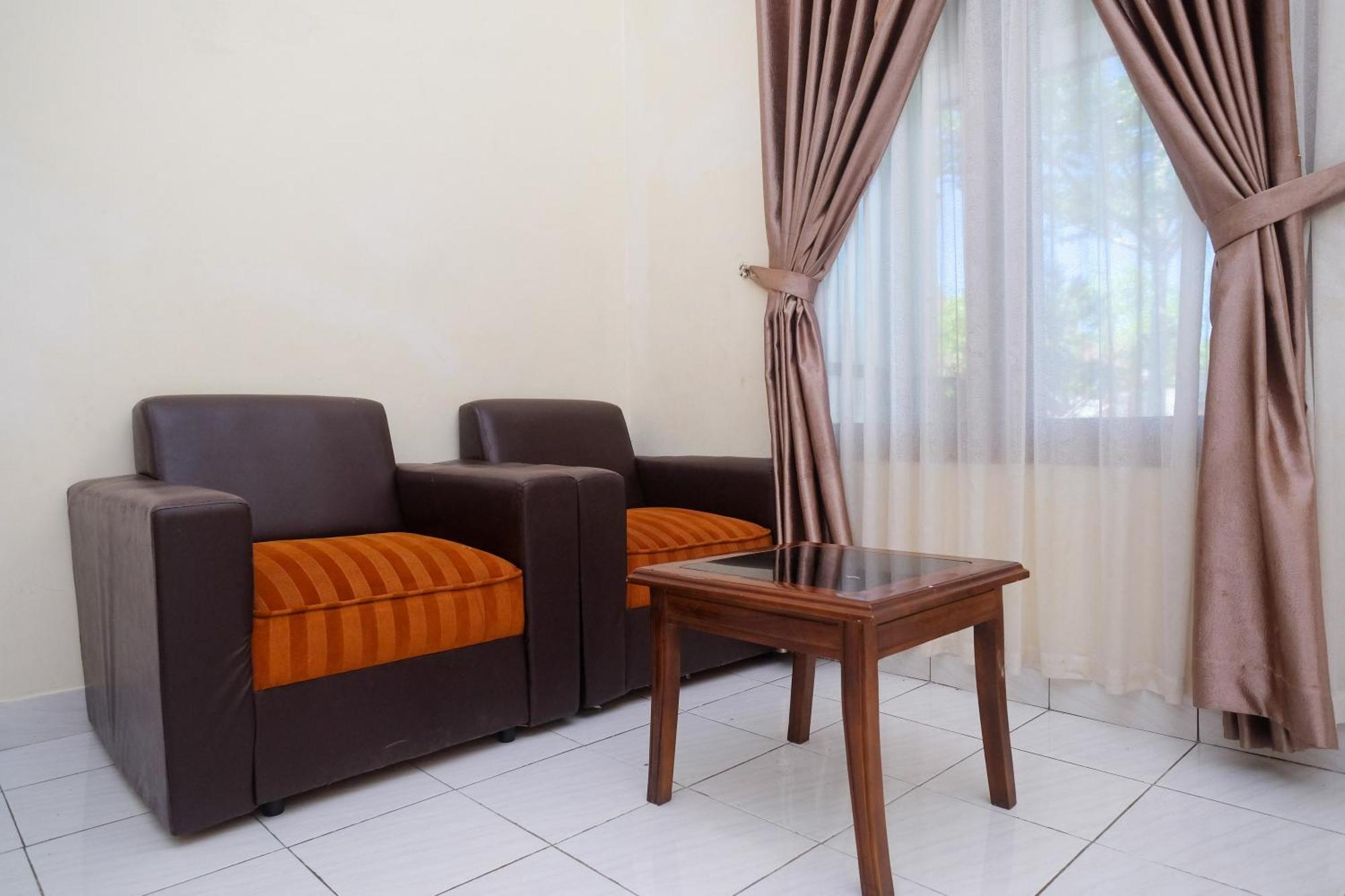 Reddoorz Syariah Near Alun Alun Wonosari Hotel Eksteriør billede