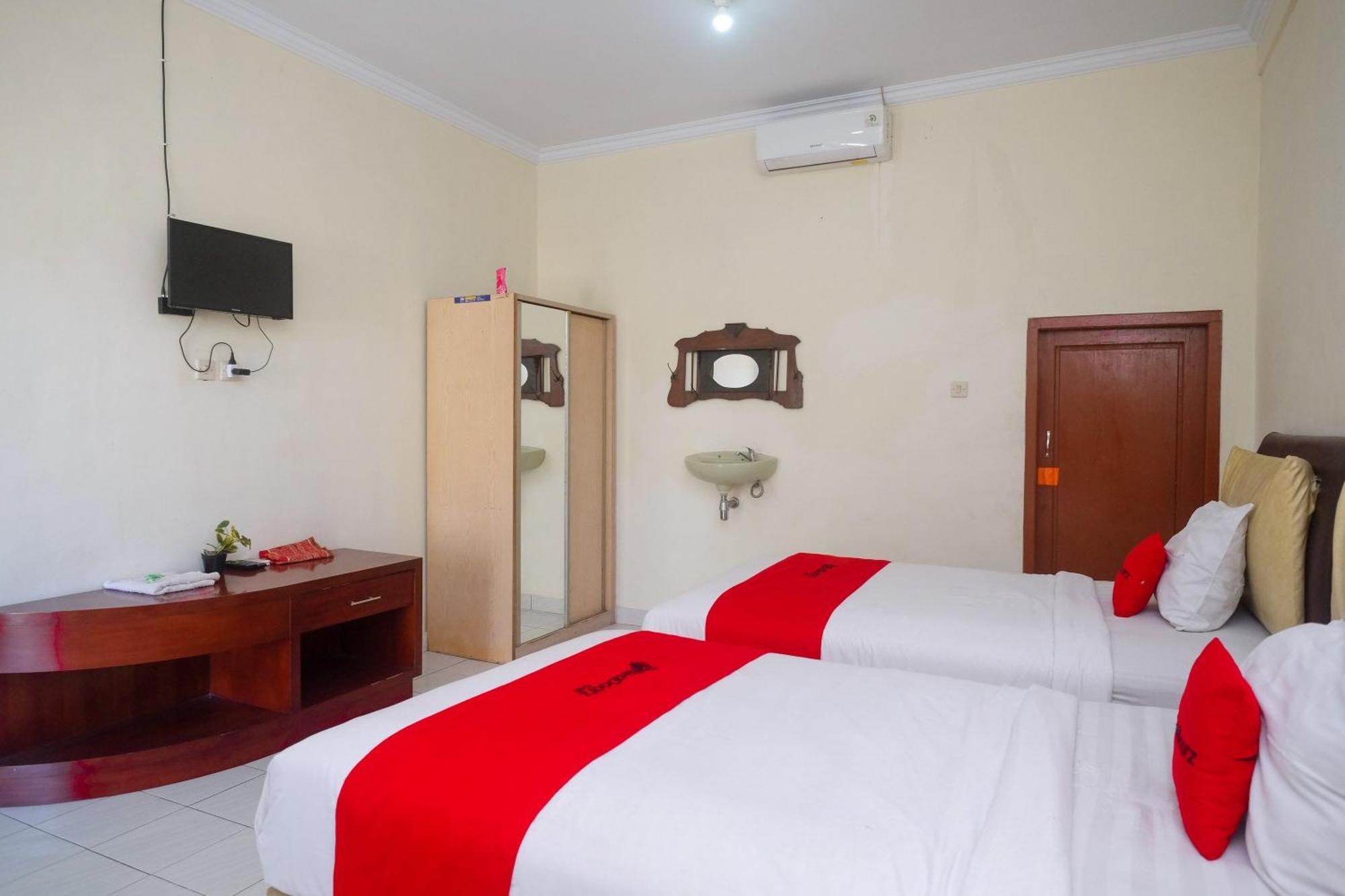 Reddoorz Syariah Near Alun Alun Wonosari Hotel Eksteriør billede