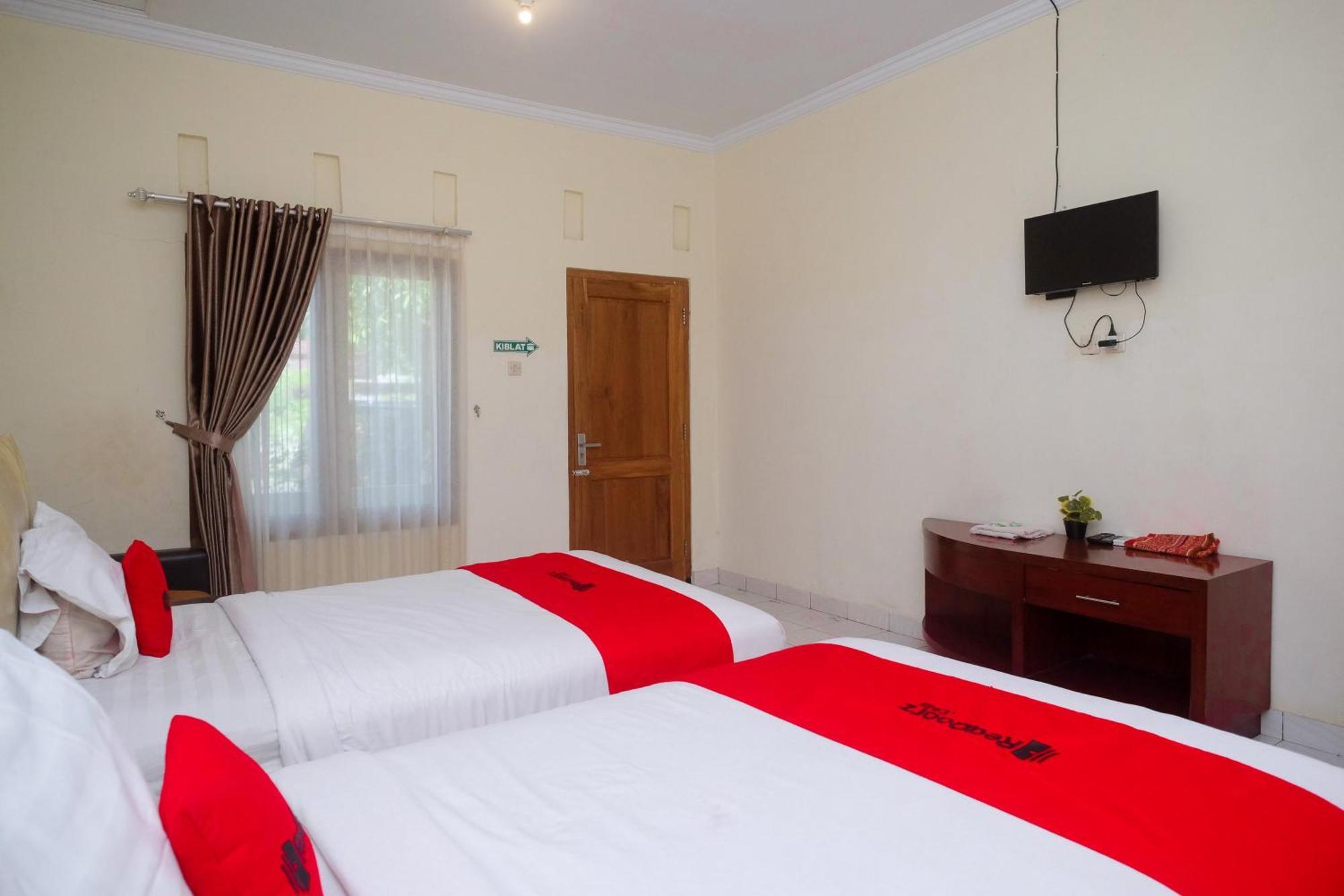Reddoorz Syariah Near Alun Alun Wonosari Hotel Eksteriør billede